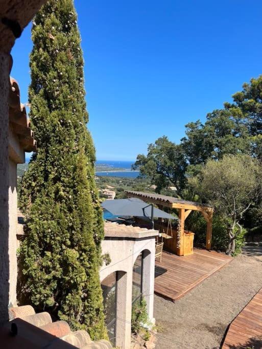 Villa Magnifique Avec Piscine, Splendide Vue Mer. *